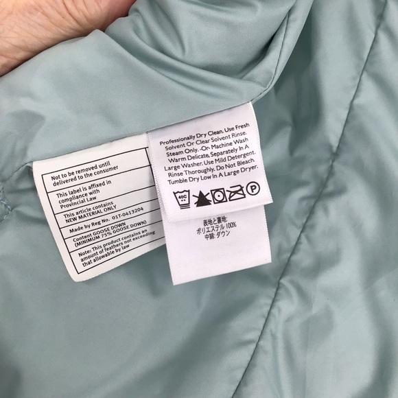 Eddie Bauer Premium Goose Down Lightweight Winter Embroidered Vest Size M - Picture 7 of 7